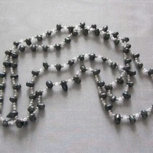Nuggetparel collier zwartgroen
